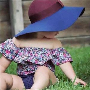 ⭐️HOST PICK⭐️ off shoulder floral top with Bloomer